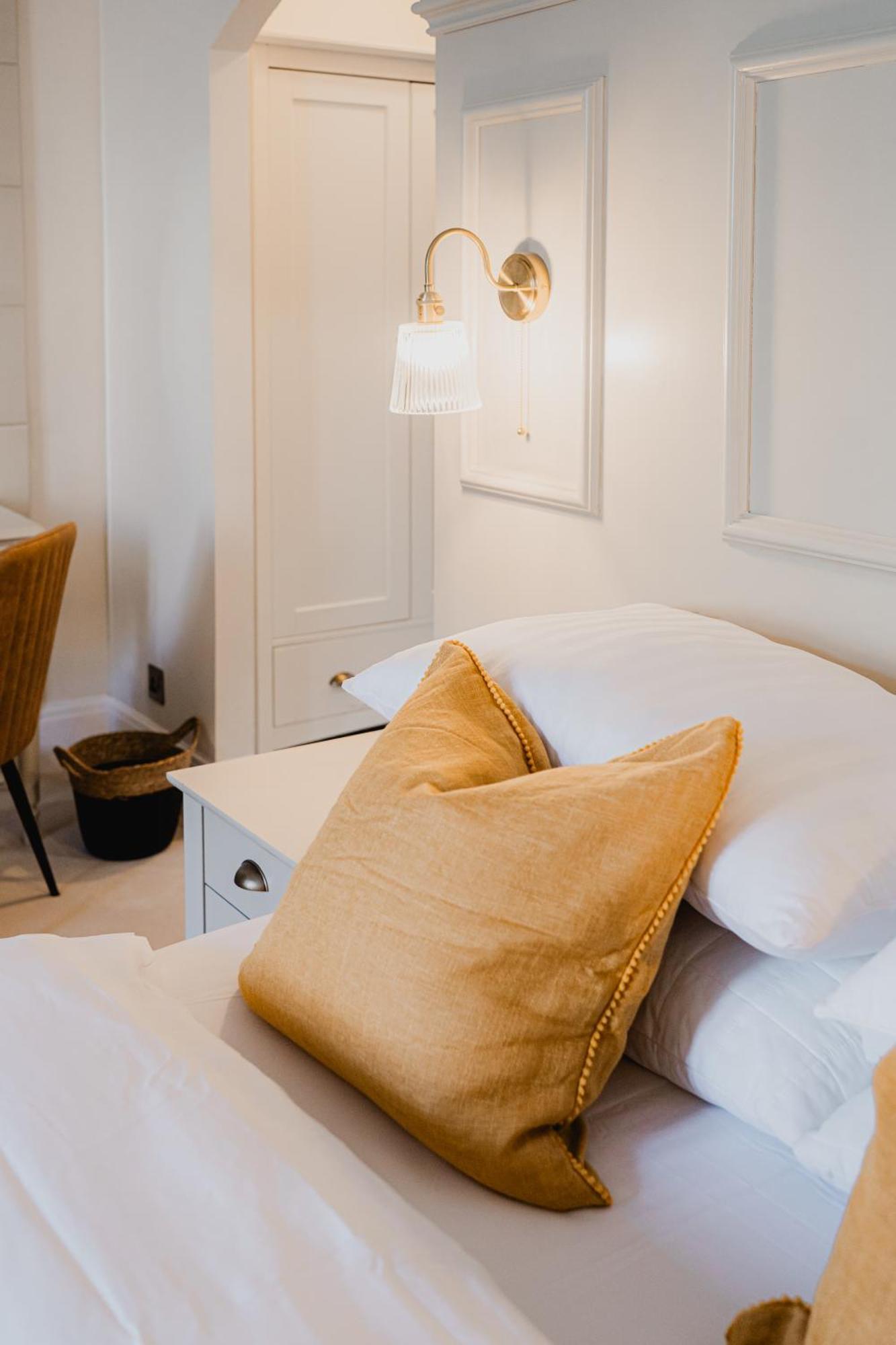 The Yorkshire Unicorn Hotel Skipton Bagian luar foto