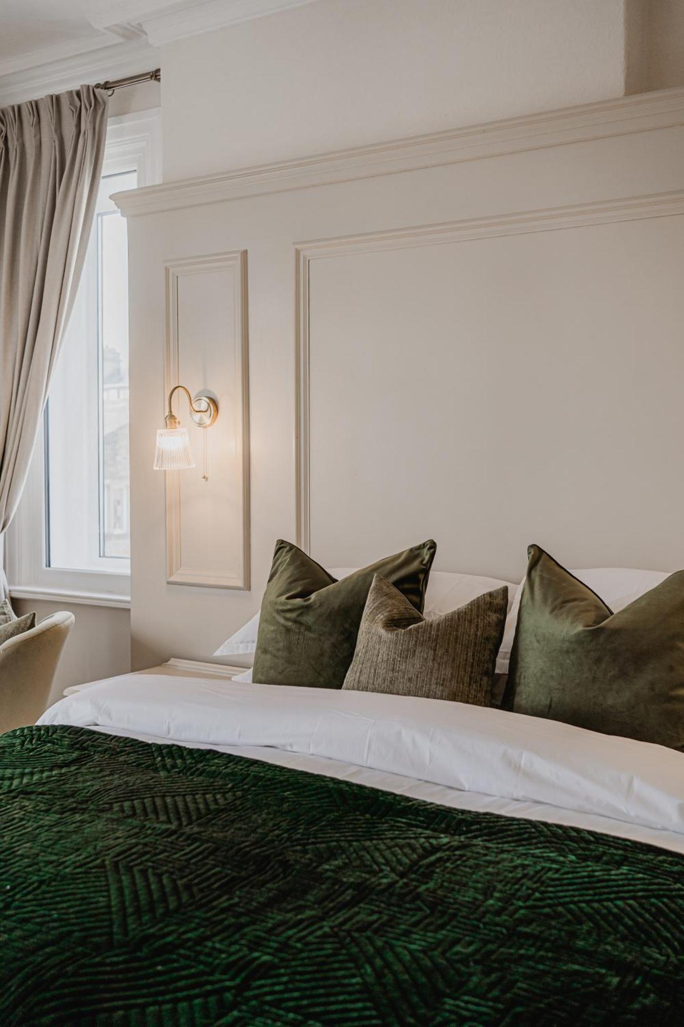 The Yorkshire Unicorn Hotel Skipton Bagian luar foto